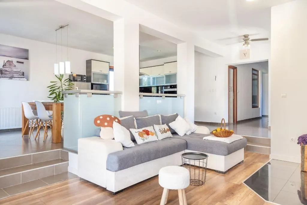 Villa Maslina With Private Pool On Quiet Location - By Ta Leut Agency Nin