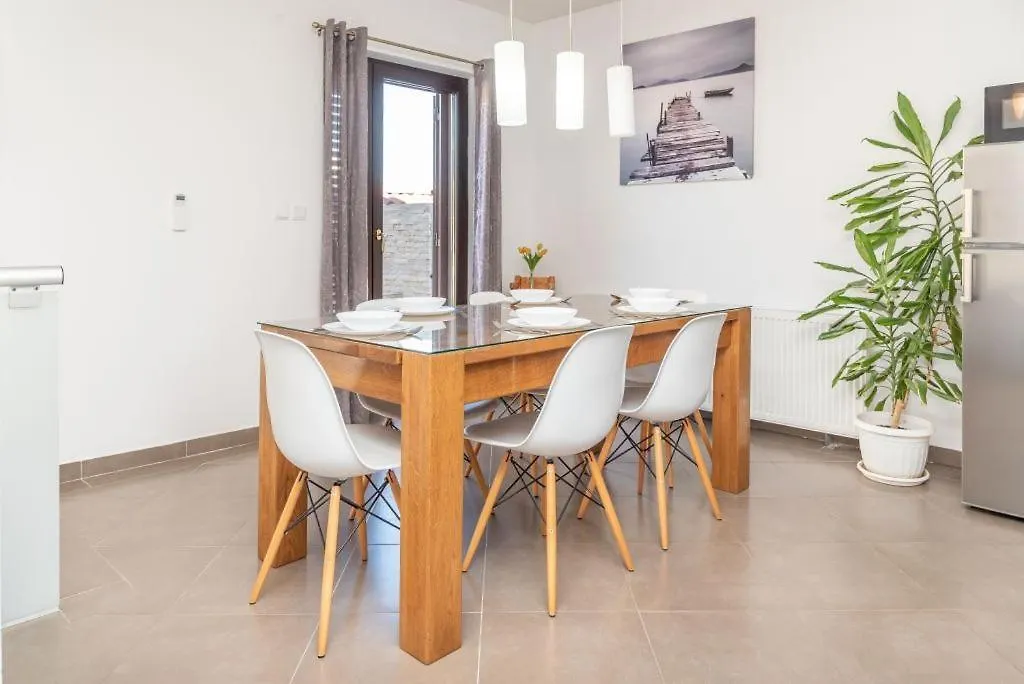 Villa Maslina With Private Pool On Quiet Location - By Ta Leut Agency Nin