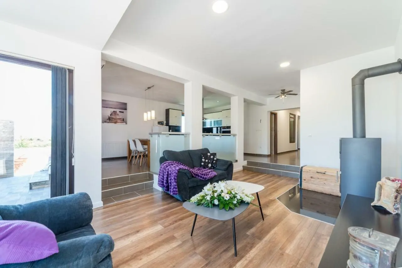 Villa Maslina With Private Pool On Quiet Location - By Ta Leut Agency Nin
