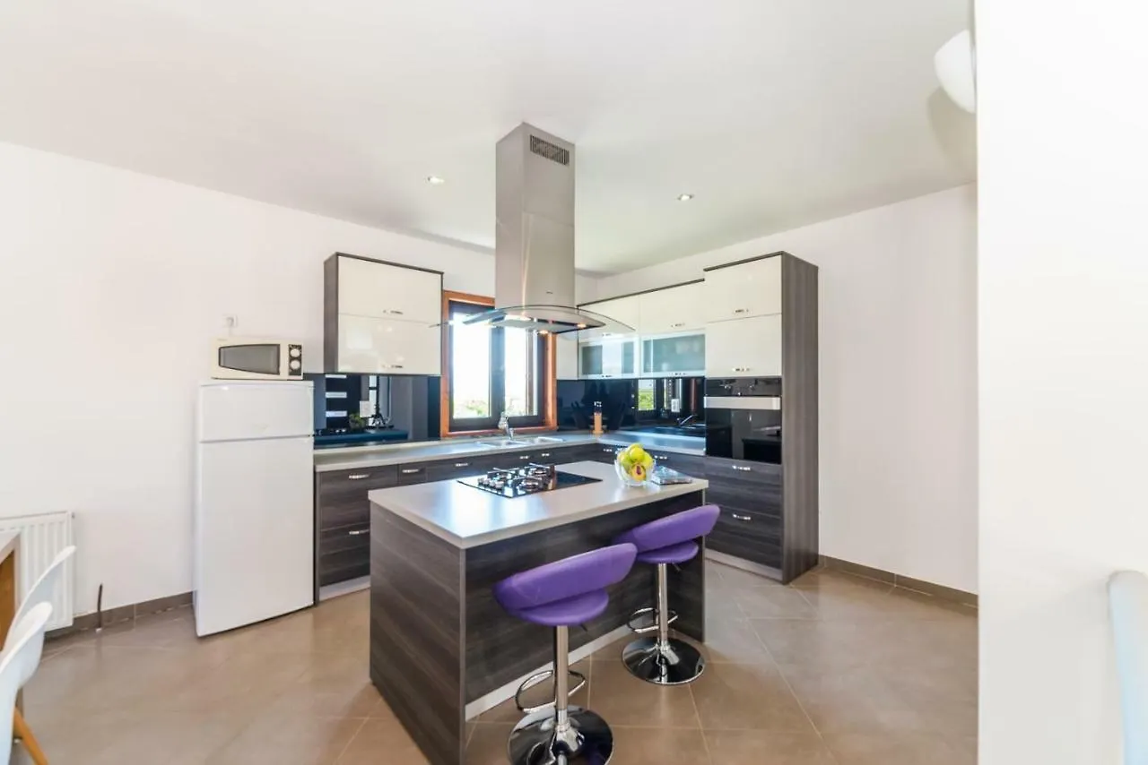 Villa Maslina With Private Pool On Quiet Location - By Ta Leut Agency Nin