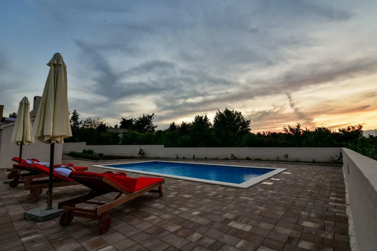 Villa Maslina With Private Pool On Quiet Location - By Ta Leut Agency Nin