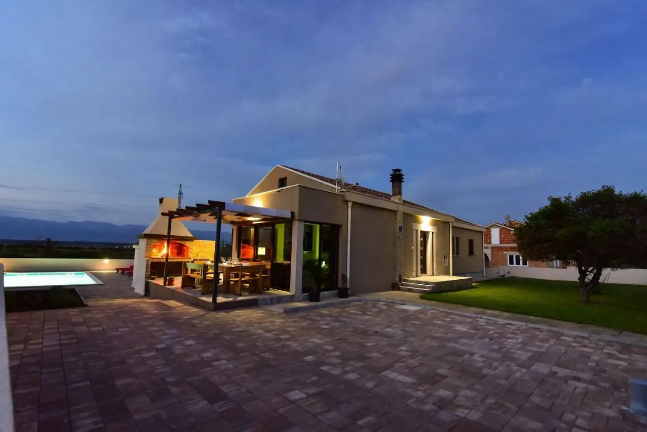 Villa Maslina With Private Pool On Quiet Location - By Ta Leut Agency Nin